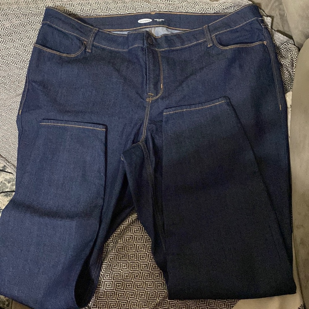WOMENS OLD NAVY SUPER SKINNY MID RISE JEANS, SIZE 22, TALL
